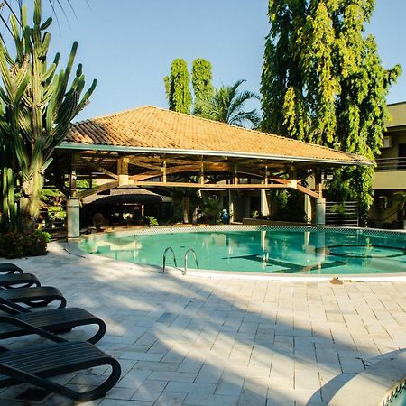 Hotel OT Três Lagoas Buitenkant foto
